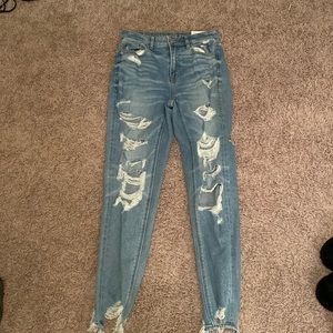 American Eagle Stretch Mom Jean